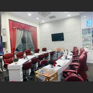 Cần bán shop Nails và Beauty trong Shopping Bankstown