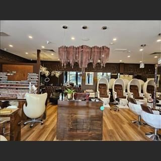 Sang nhượng tiệm làm đẹp dành cho Unisex tại Melbourne AU